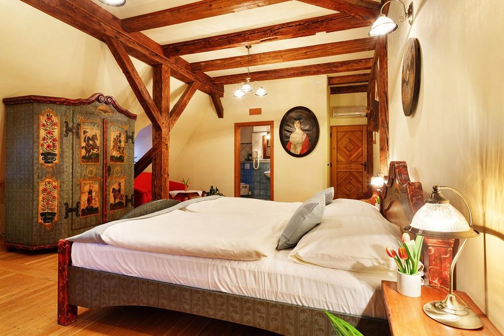 Penzion U Kriveho Psa Frydek-Mistek Room photo
